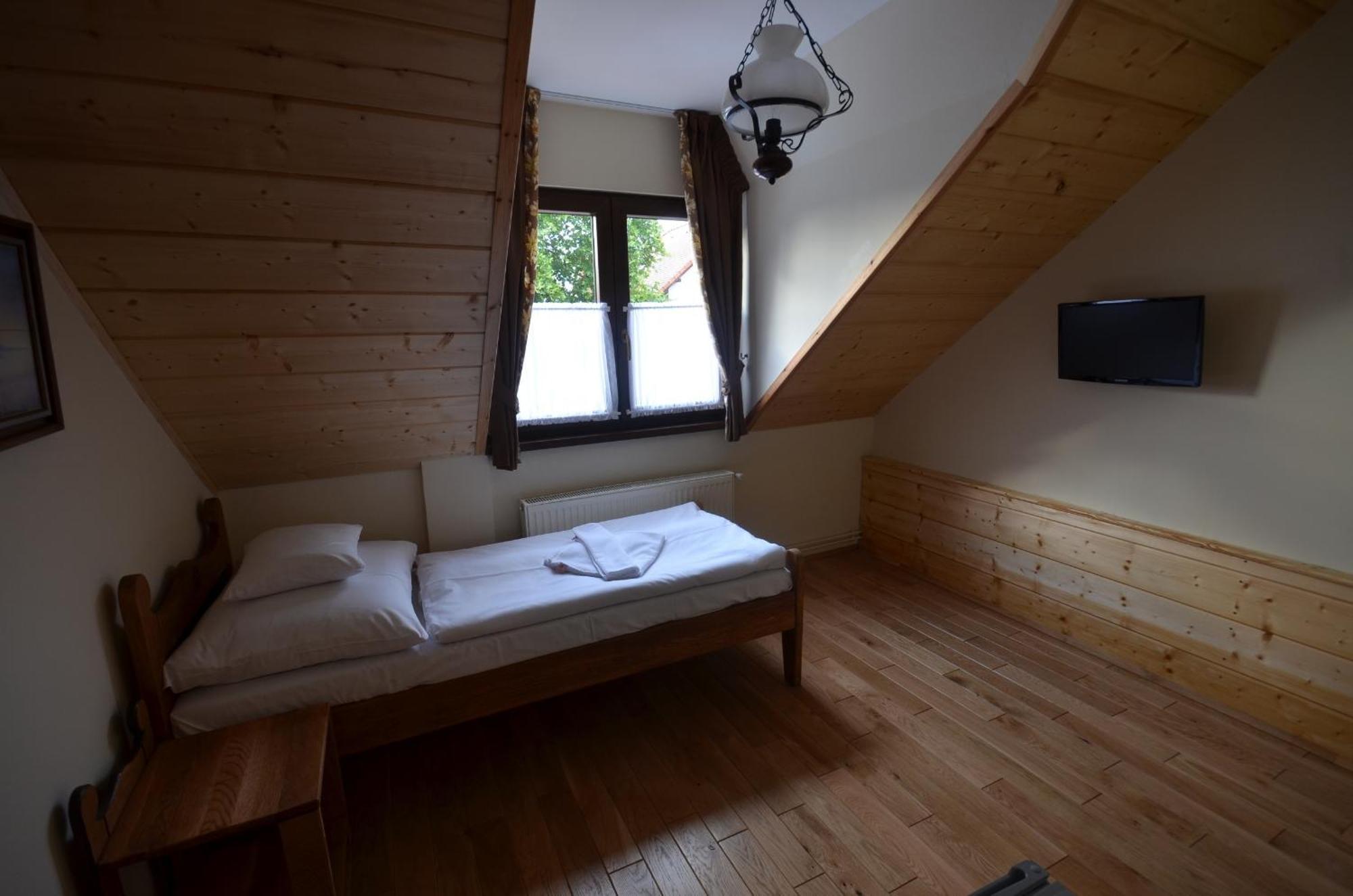 Revesz Hotel, Restaurant And Rosa Spa Gyor Bilik gambar